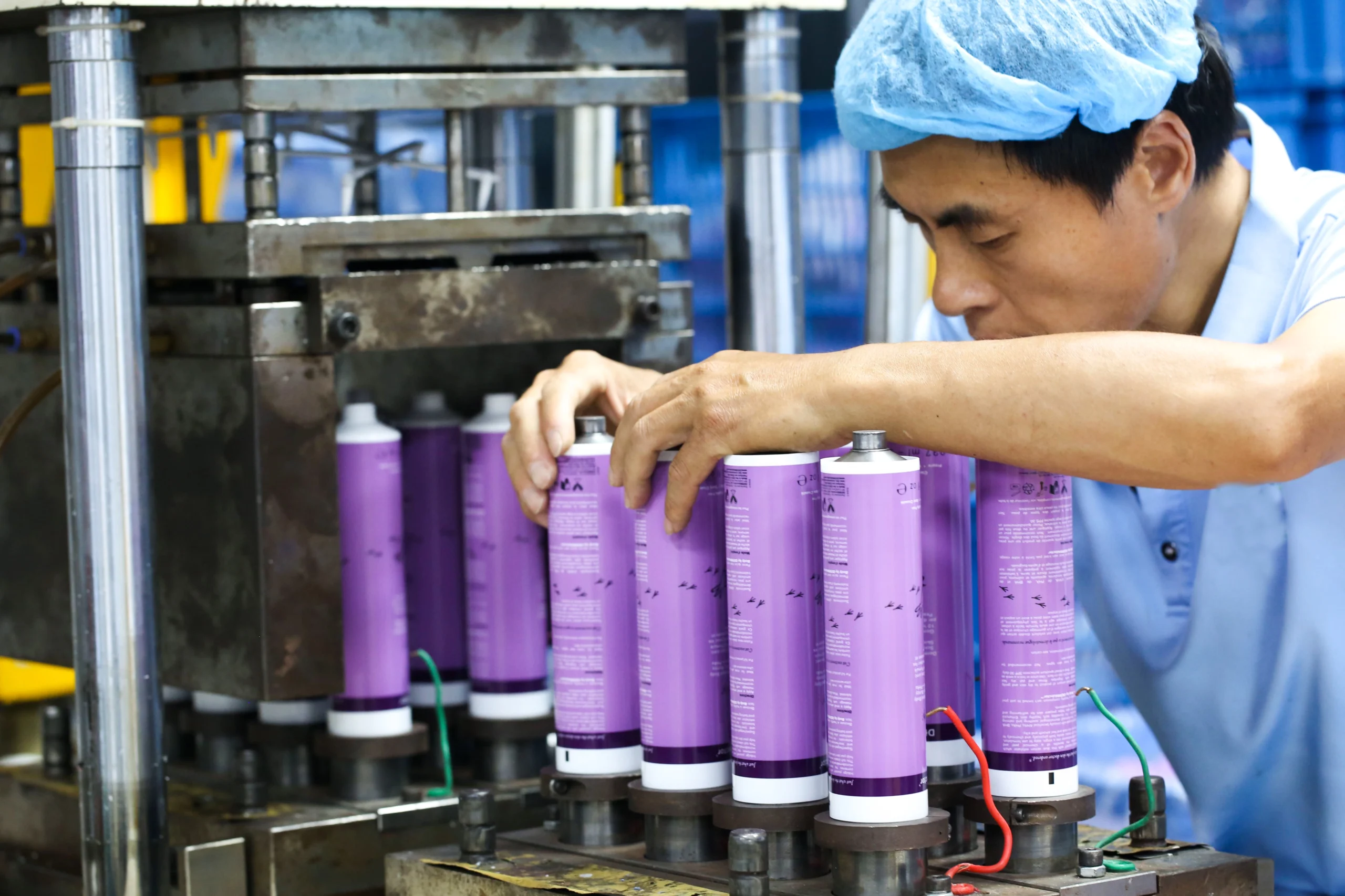 Sunronpack cosmetic tube factory mass production facility and custom tooling operations