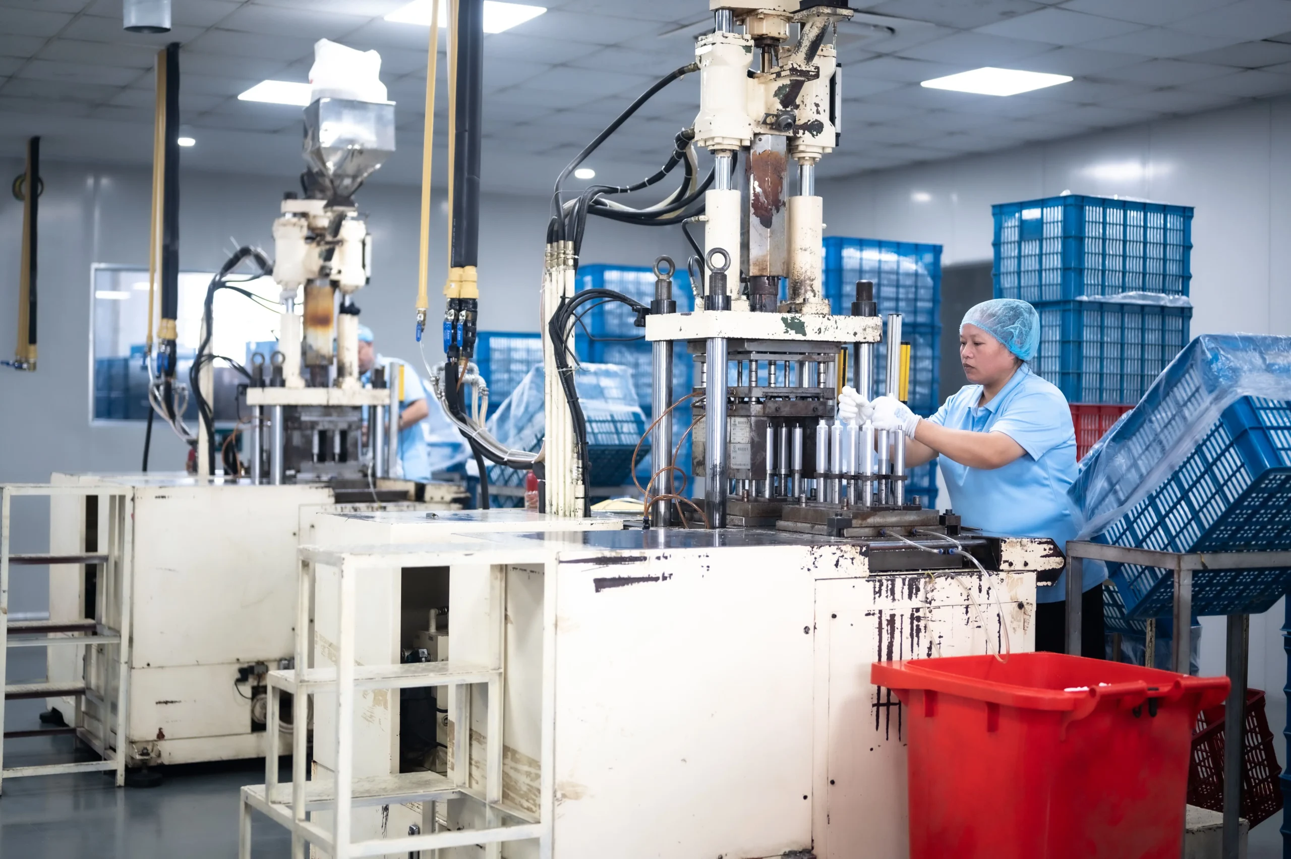 Cosmetic cream jar automated manufacturing line and strict quality control inspection