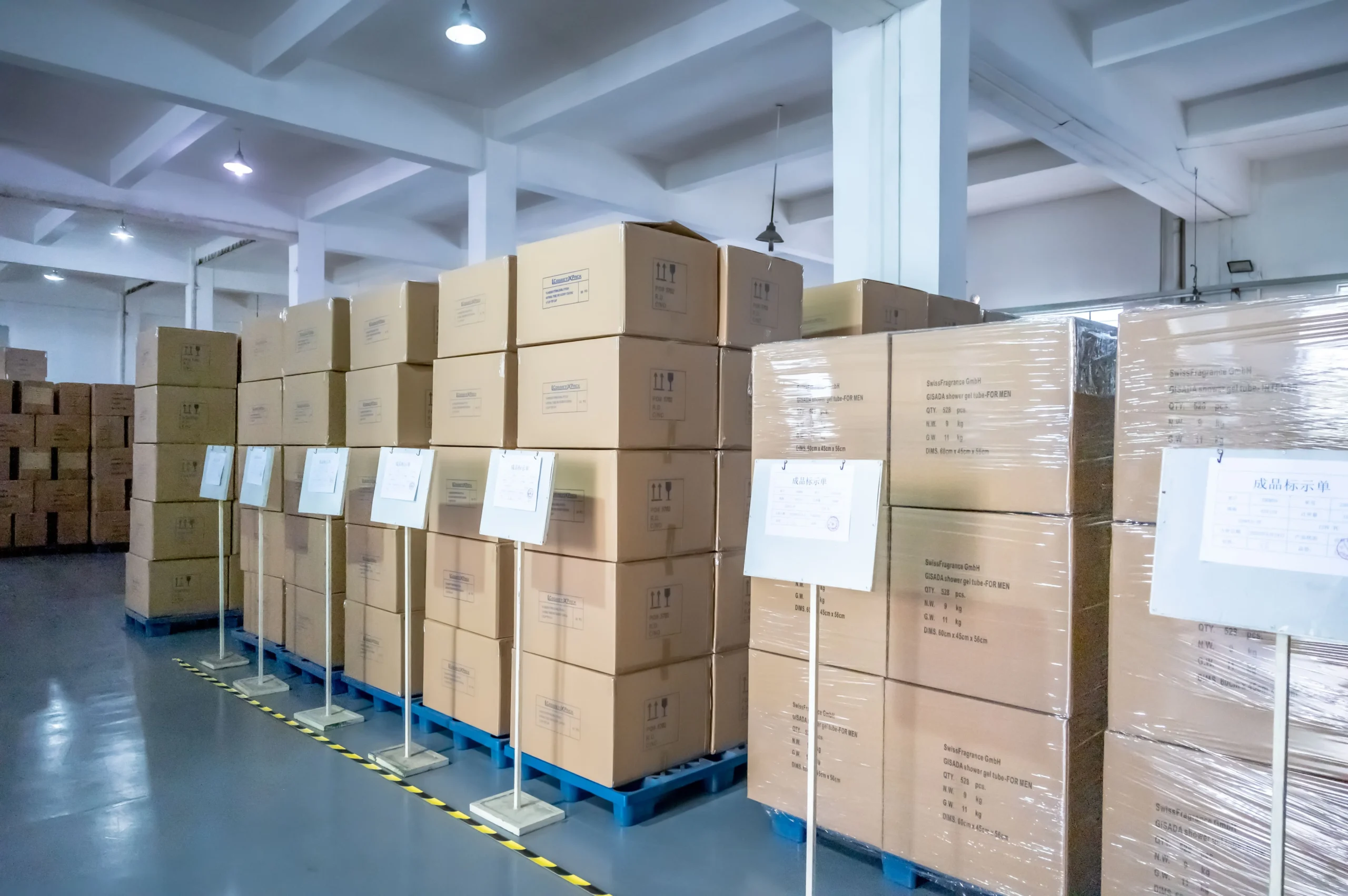 Automated mass production line for wholesale glass cosmetic jars
