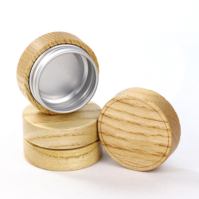 Interior and exterior contrast bamboo packaging