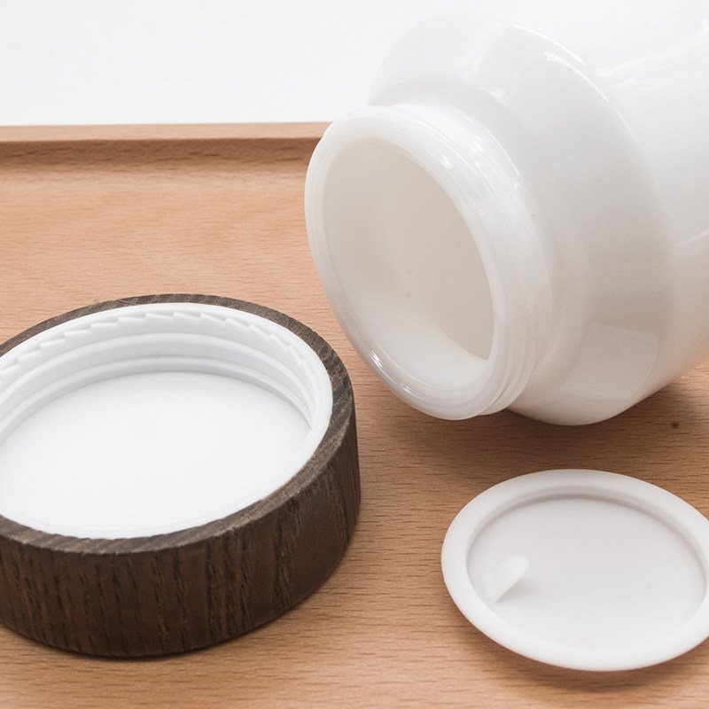 Specialty leak-proof seal bamboo cosmetic jar