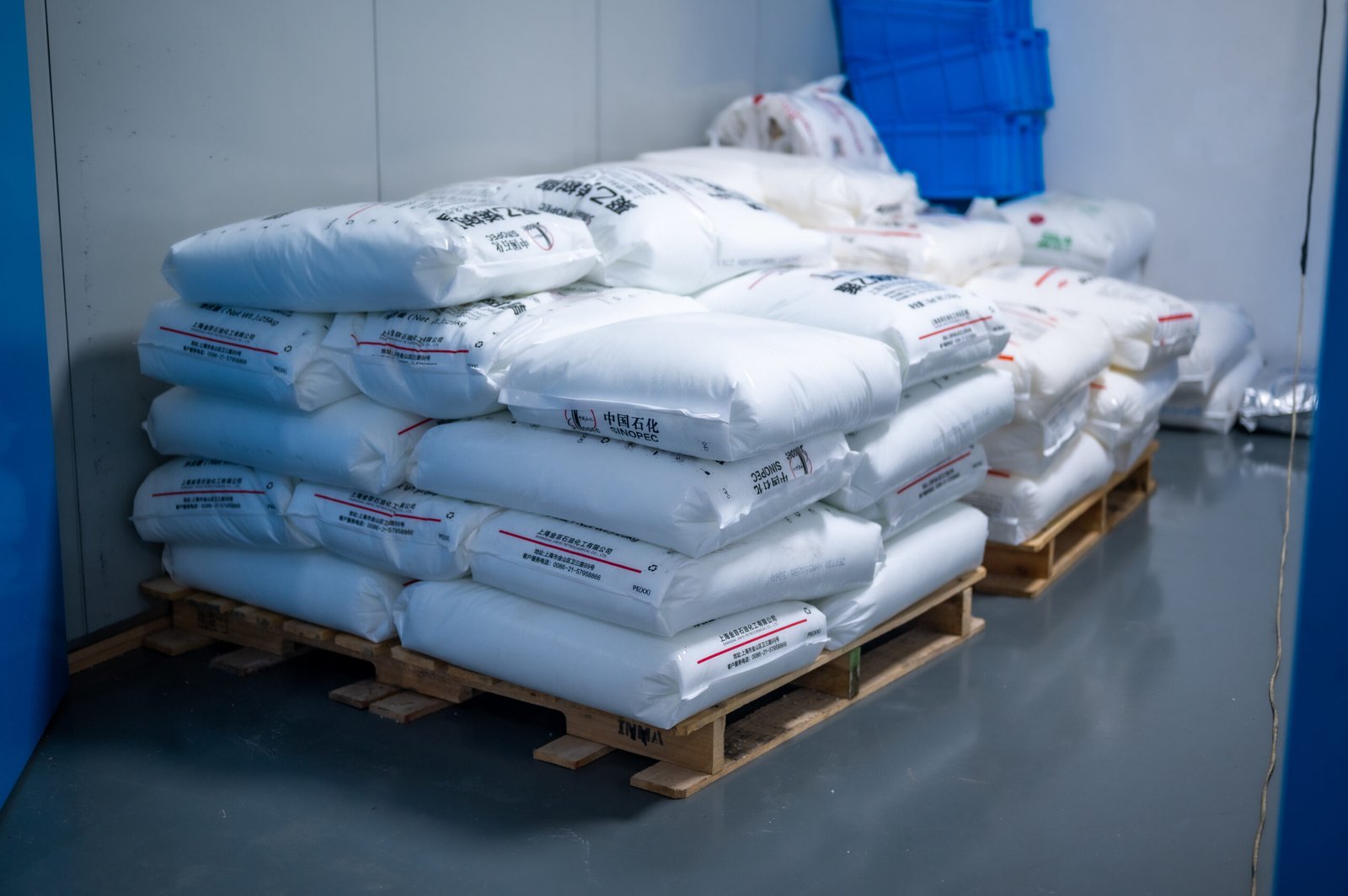 Bulk raw material sourcing for cost reduction packaging