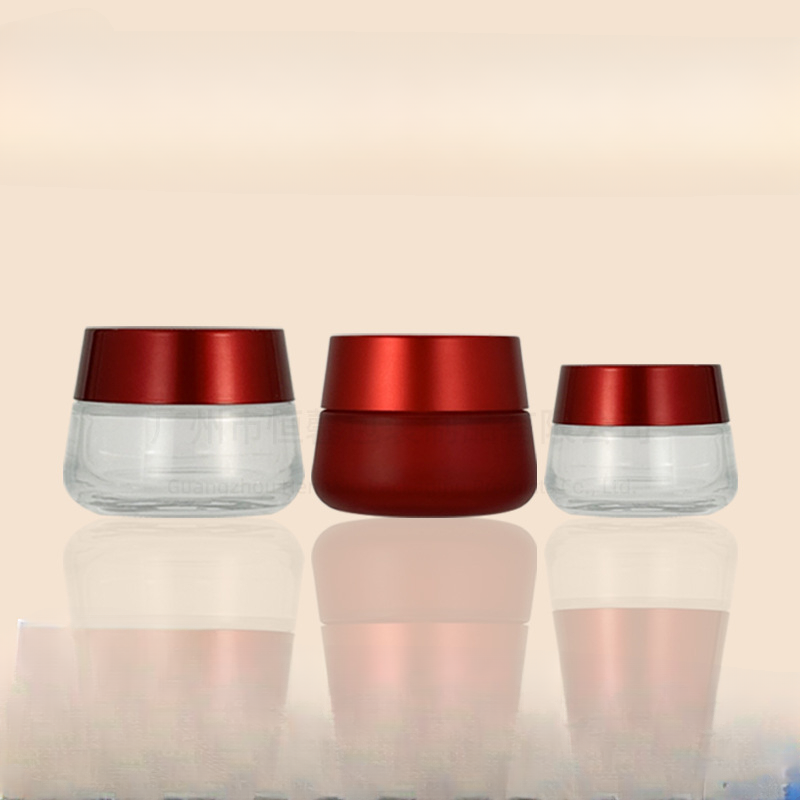 Custom cosmetic cream jars with premium surface finishes