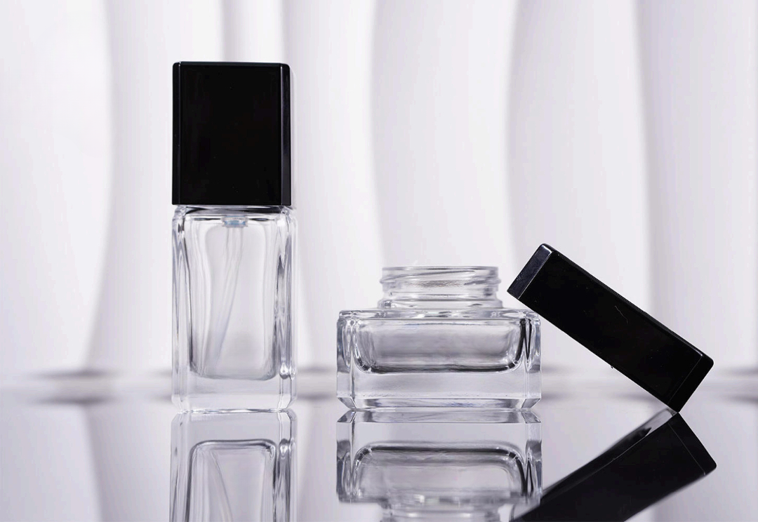 Neck Finishes and Cap Structures for Glass Bottles