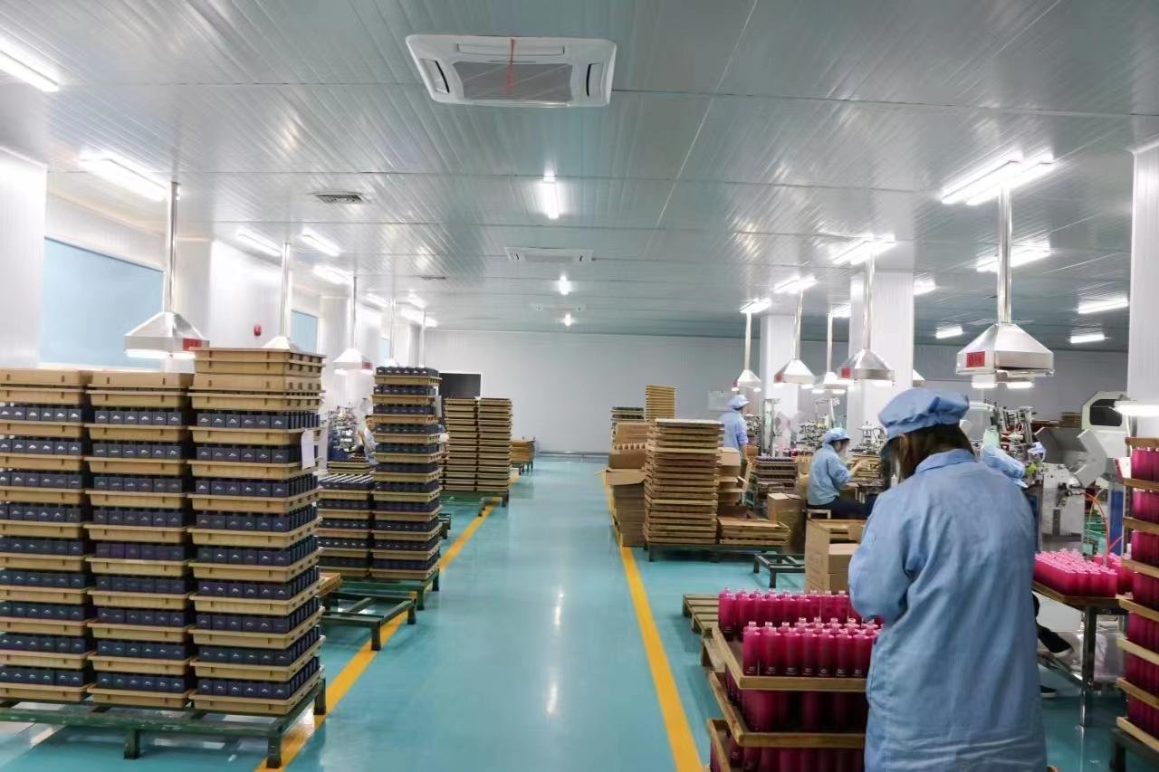 Custom cosmetic dropper bottle manufacturing and bulk purchasing workflow