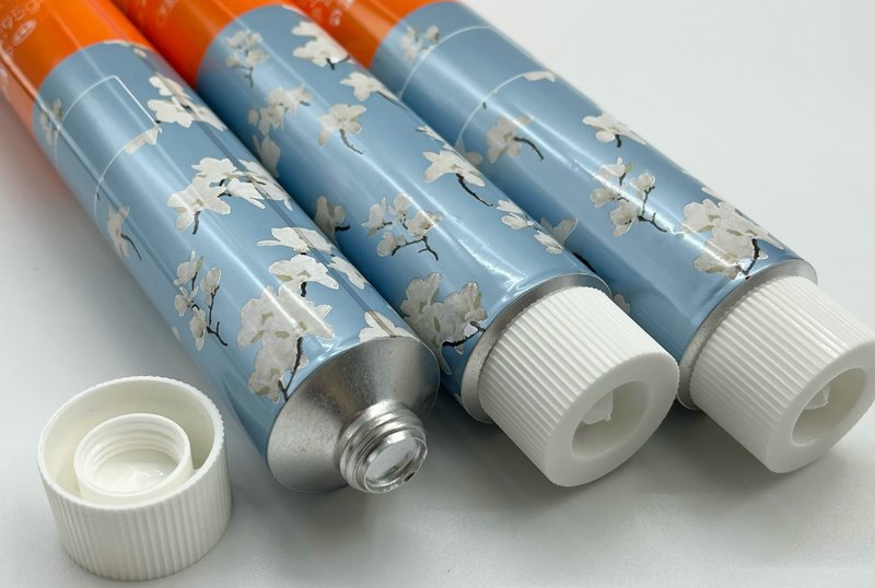 Crush-proof aluminum travel packaging