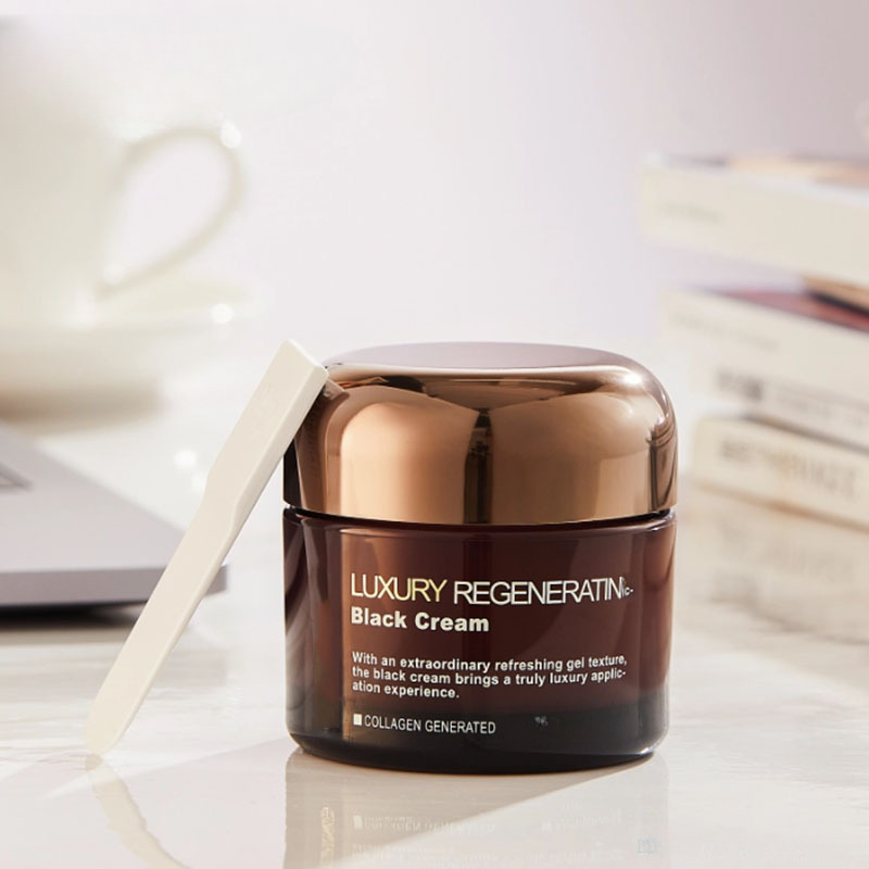 Small capacity skincare glass jars for eye treatments