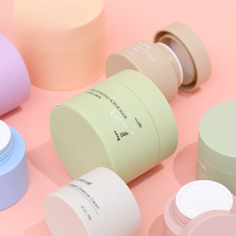 Premium custom plastic cosmetic jars manufactured for global beauty brands