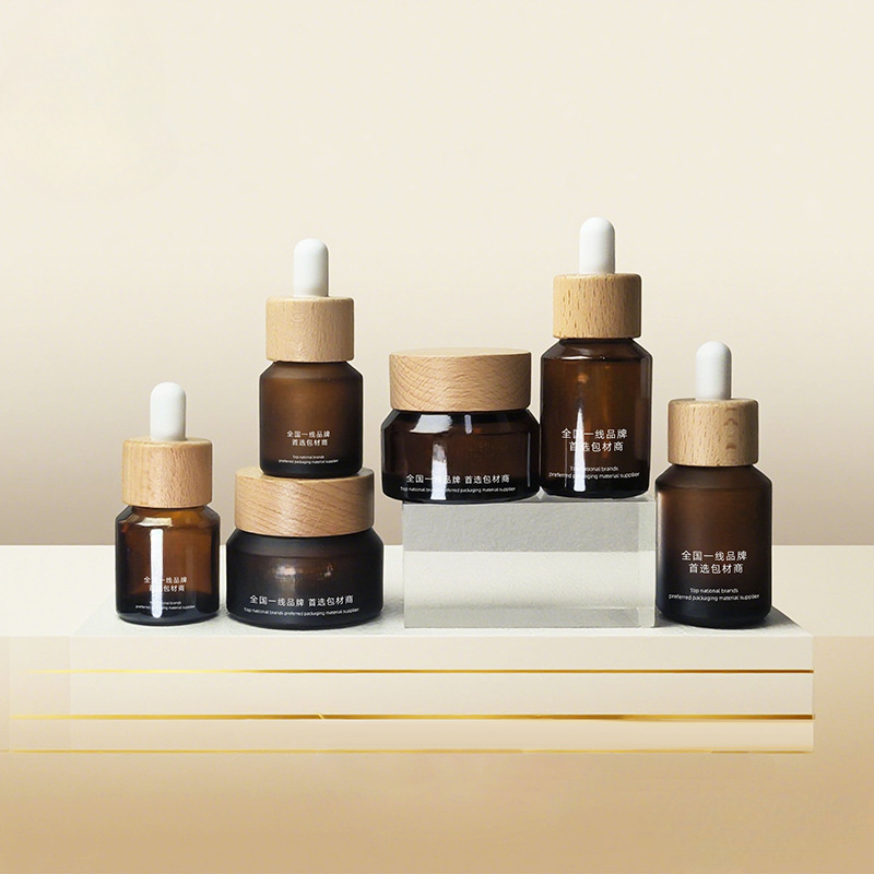 Small bamboo jar packaging for targeted eye creams