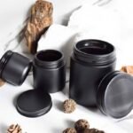 Glass Cosmetic Jar With Black Aluminium Cap Guide